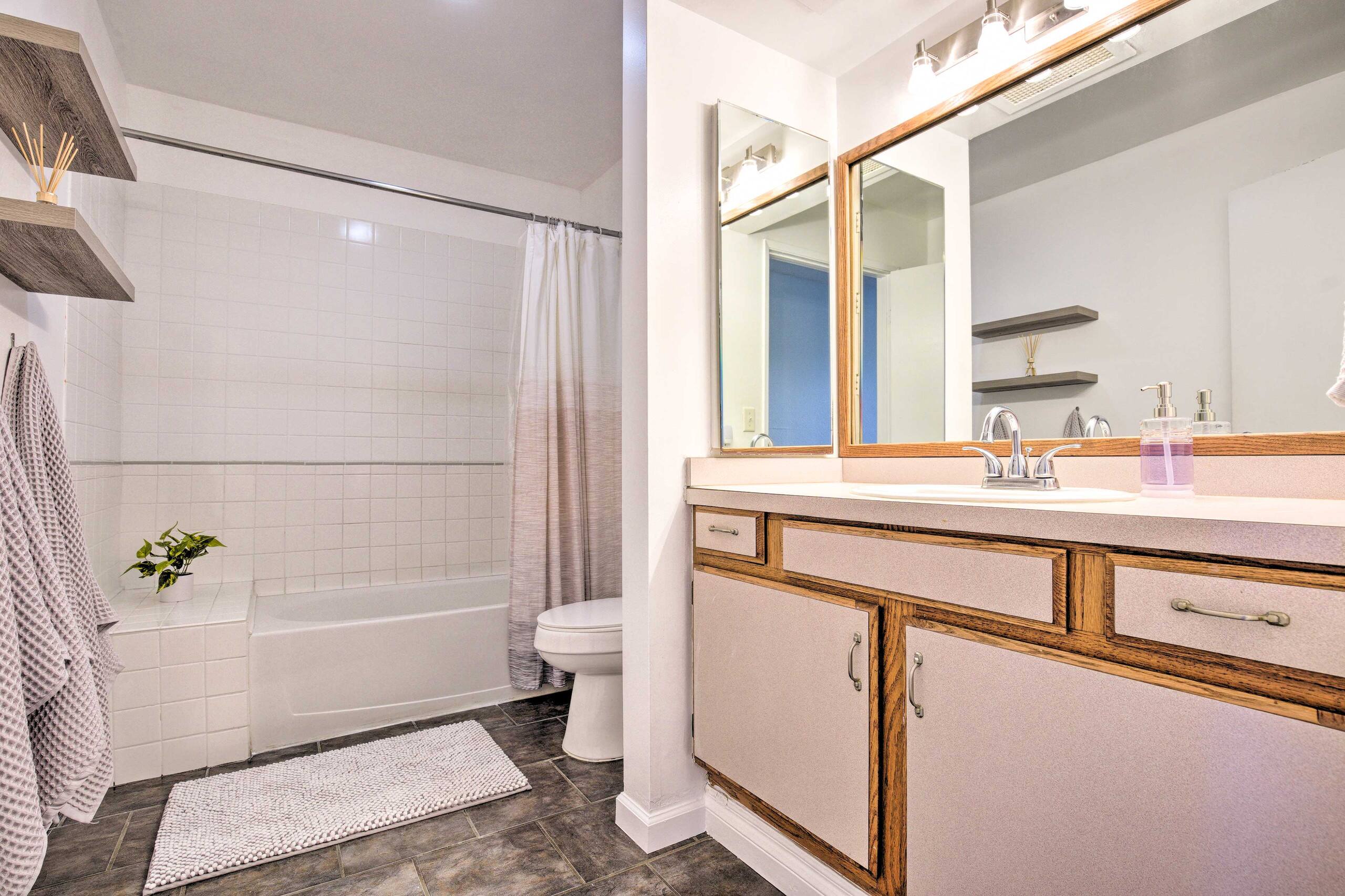 Condo in Kailua-Kona · ★4.72 · 1 bedroom · 1 bed · 1 bath - Image 17