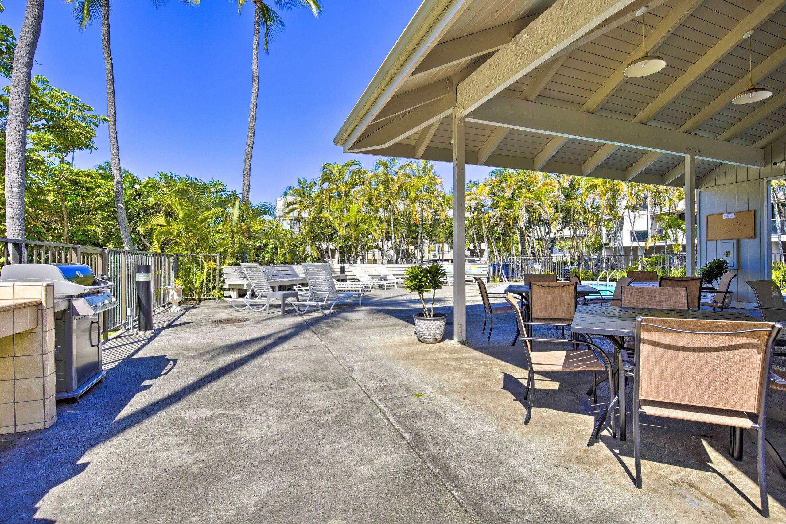 Condo in Kailua-Kona · ★4.72 · 1 bedroom · 1 bed · 1 bath - Image 25