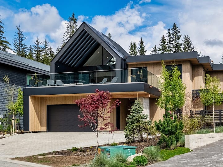Cypress Sky Retreat - Whistler