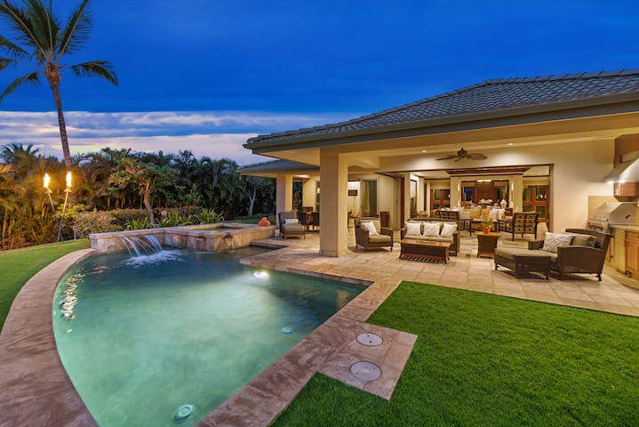 Outstanding 4BR Family Home with Pool, Hot Tub!