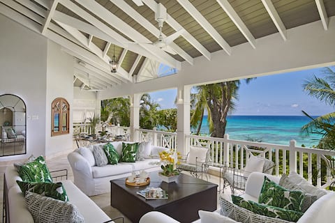 Relaxing Beachfront Home with Pool - La Paloma