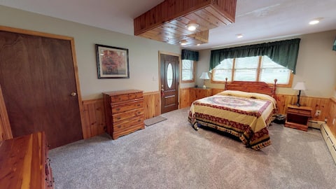 Sycamore Cabin Hot Tub Breathtaking Views of Pine