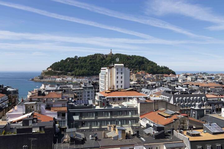 La Concha Terrace – The Rentals Collection gallery image 3