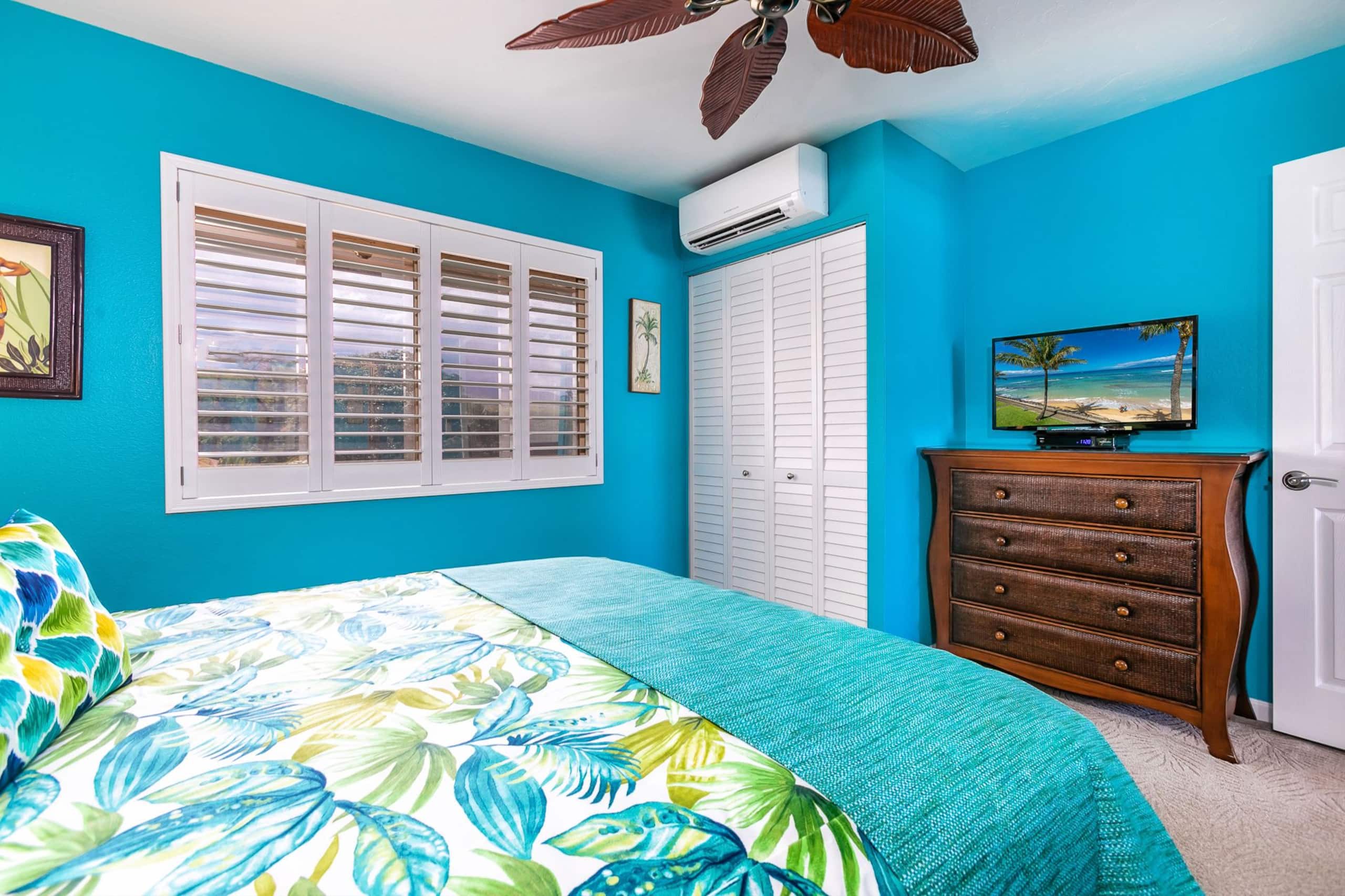 Condo in Lahaina · ★4.93 · 2 bedrooms · 2 beds · 2 private baths - Image 11