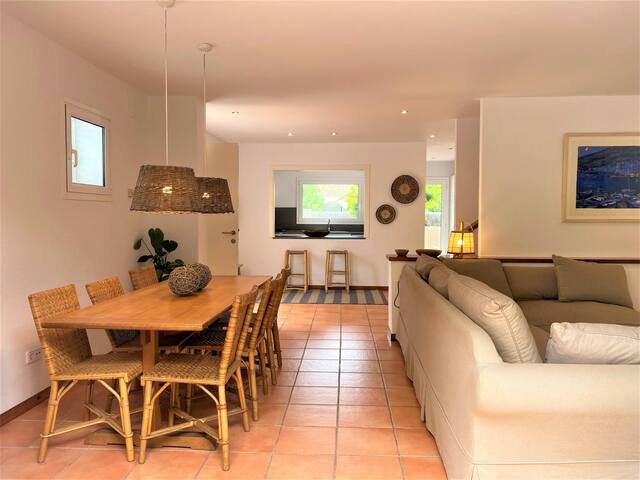 llebeig – mediterranean house 2 minutes away from gallery image 2