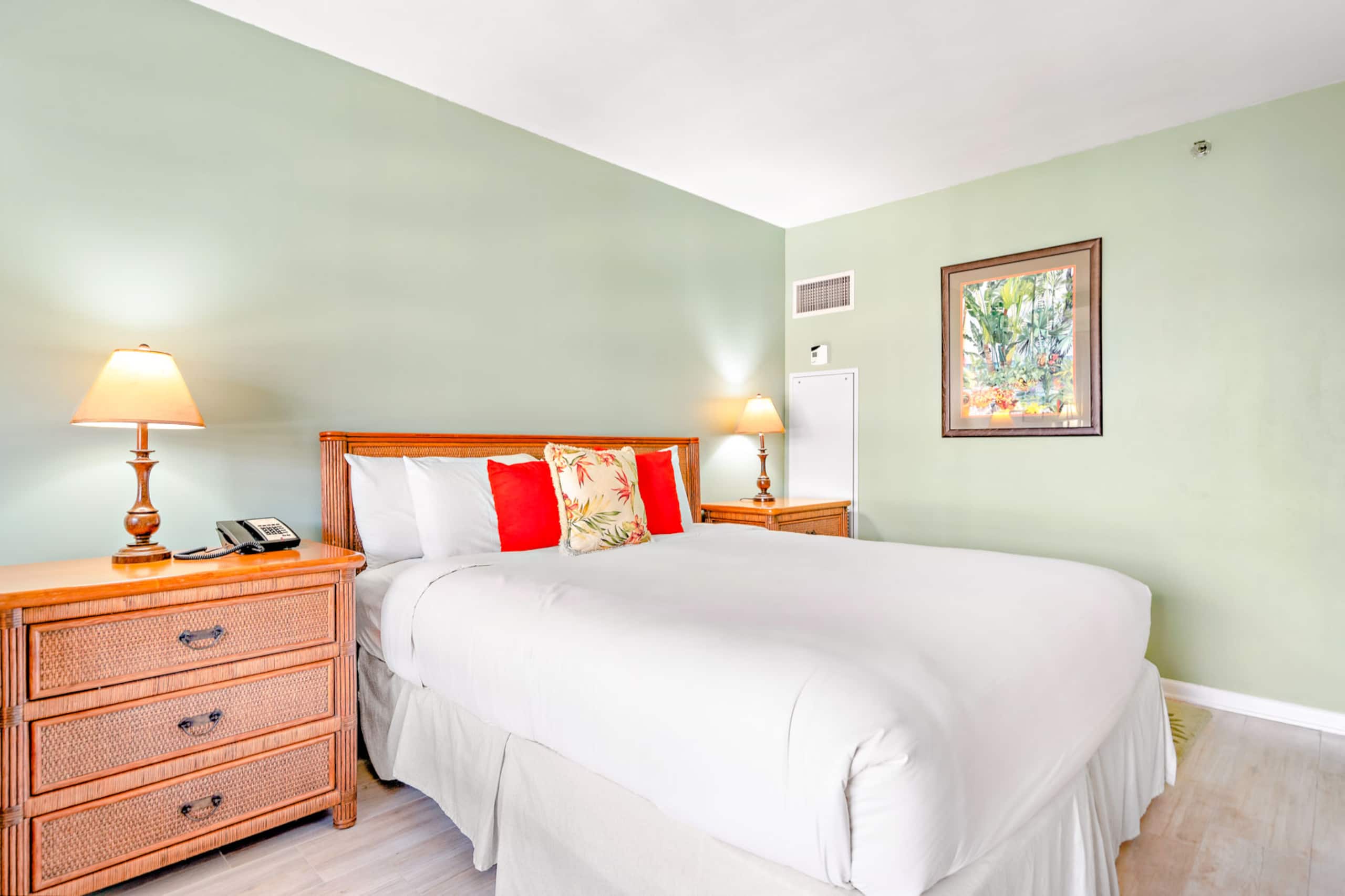 Condo in Lahaina · ★4.9 · 2 bedrooms · 4 beds · 2 shared baths - Image 22