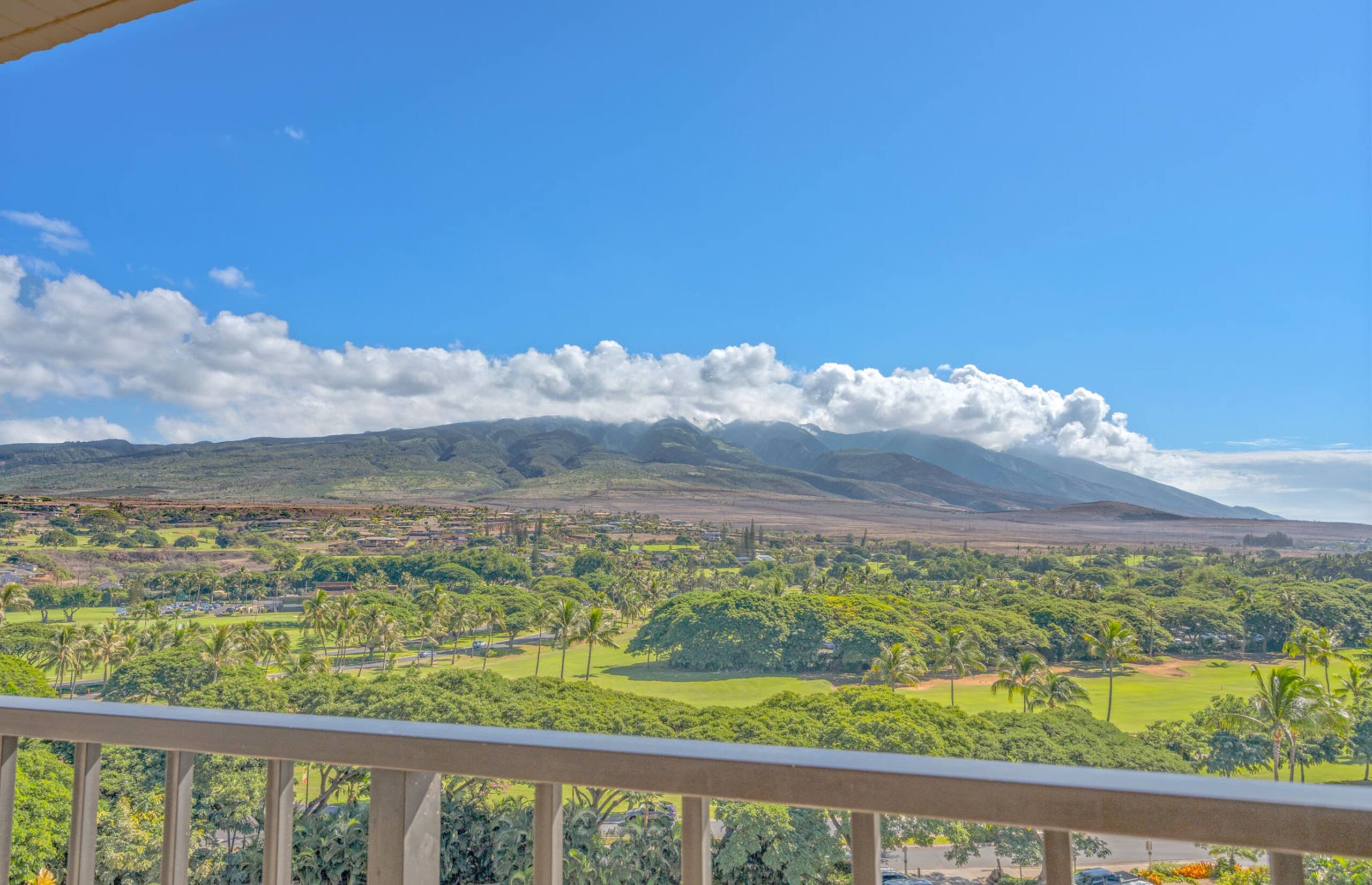 Condo in Lahaina · ★4.9 · 2 bedrooms · 4 beds · 2 shared baths - Image 32