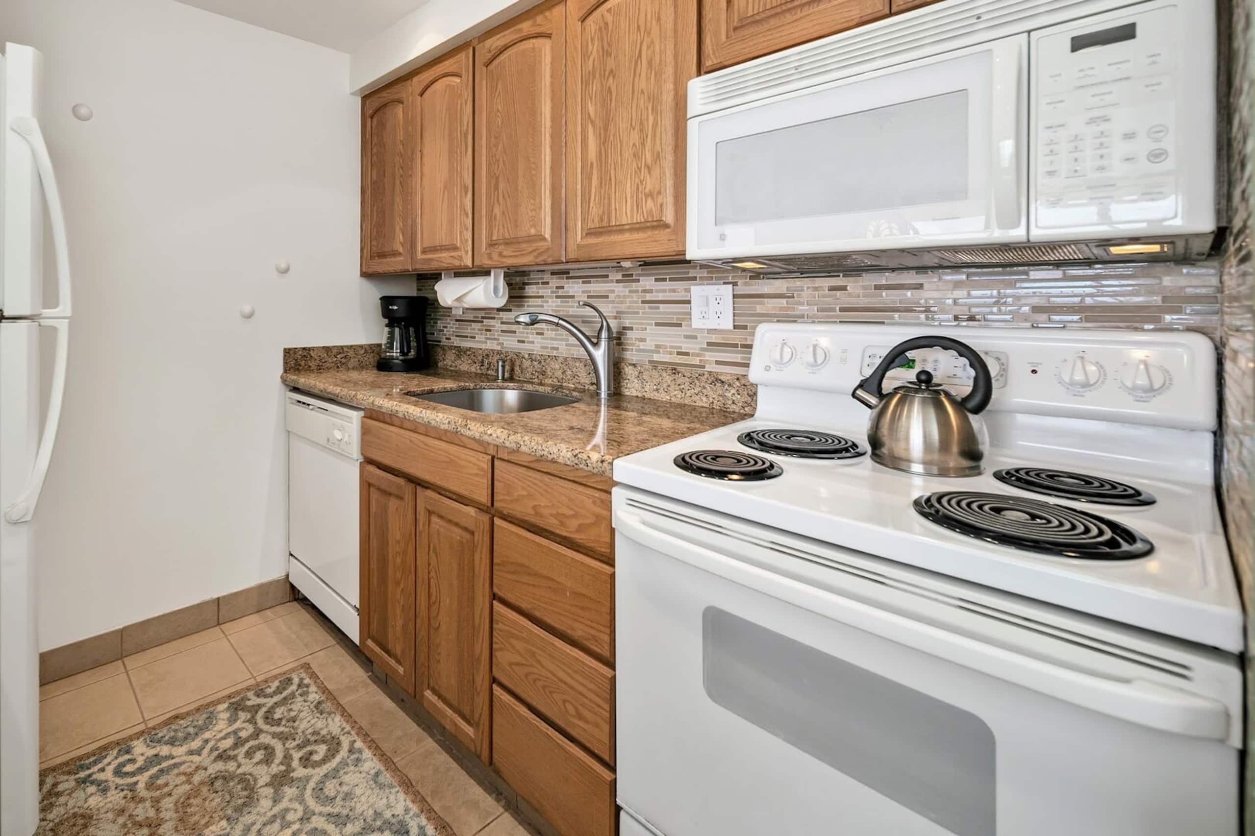 Condo in Kihei · ★4.81 · 1 bedroom · 2 beds · 1 bath - Image 27