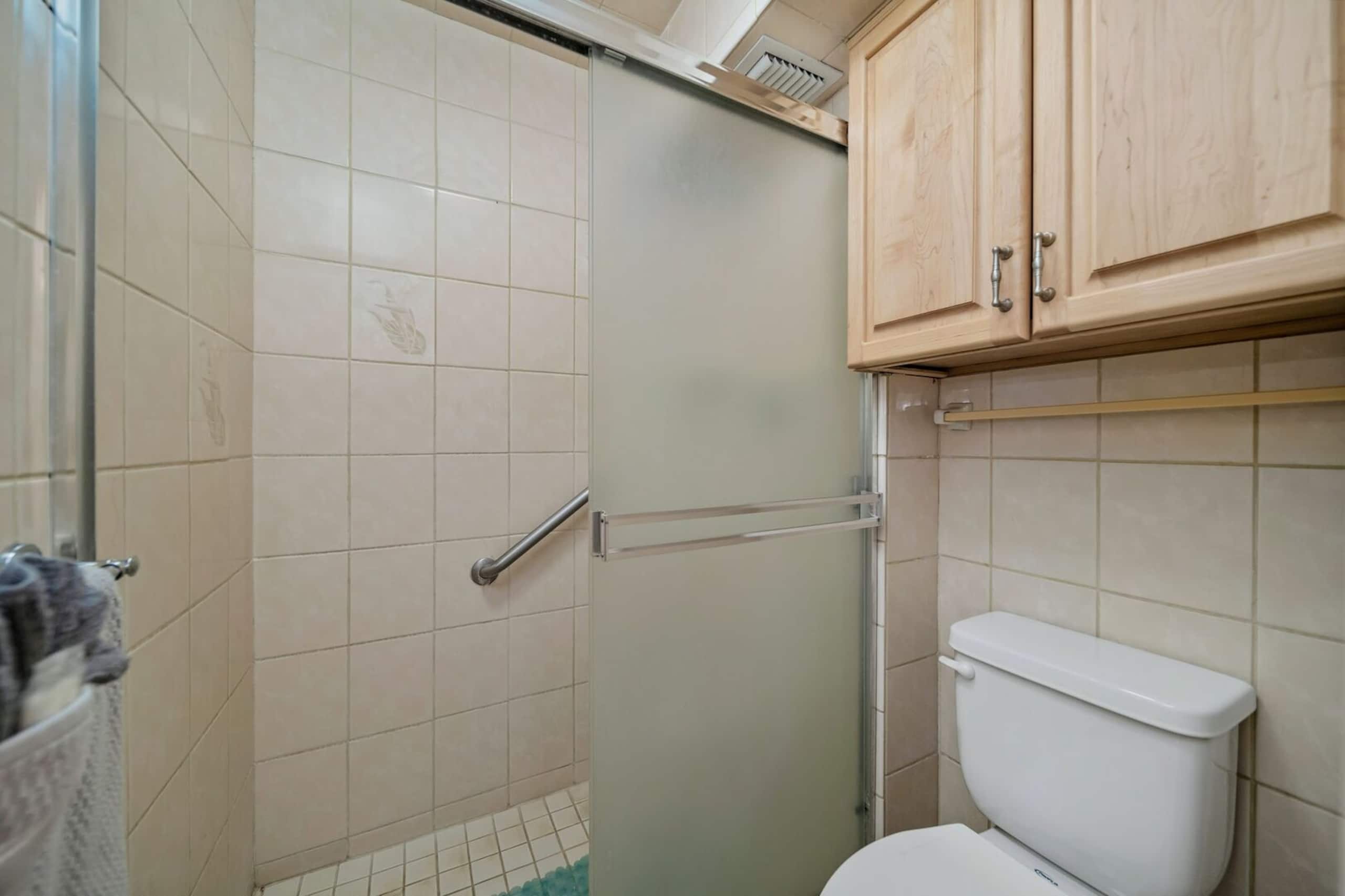 Condo in Kihei · ★4.78 · 1 bedroom · 2 beds · 1 bath - Image 9
