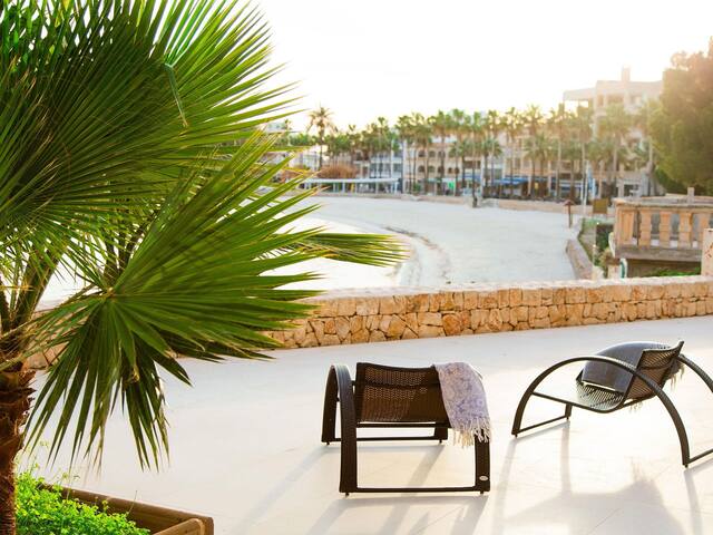 Es Turó, luxury beachfront apartment in Colonia San Jordi gallery image 3