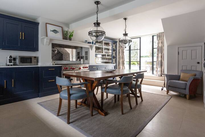 First Street III by onefinestay gallery image 5