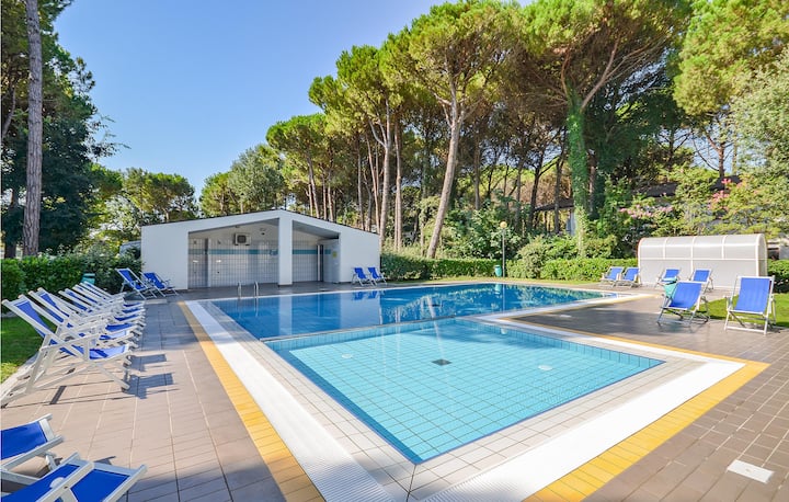 2 Bedroom Beautiful Home In Bibione - Bibione