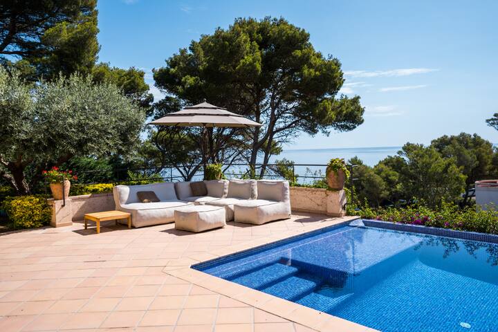 La Isla gallery image 3