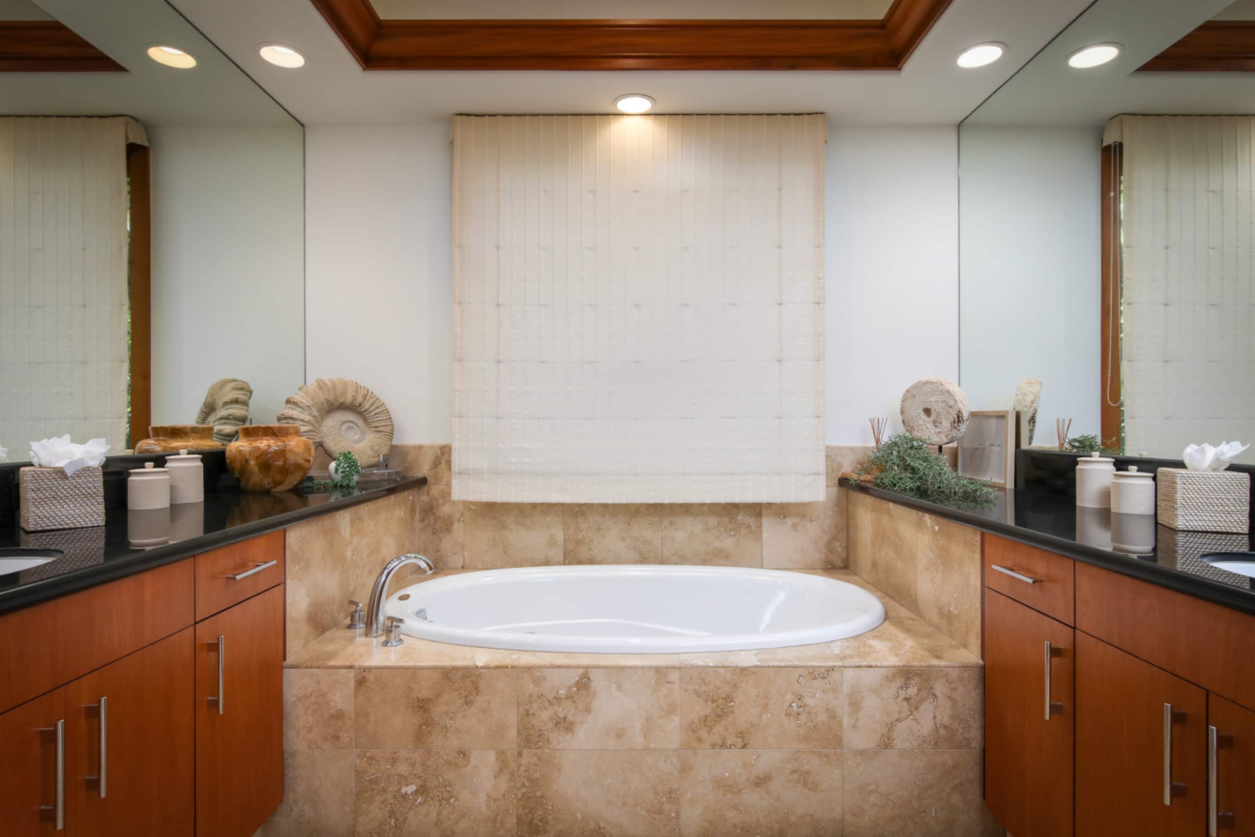 Home in Kailua-Kona · ★5.0 · 4 bedrooms · 4 beds · 4 baths - Image 27