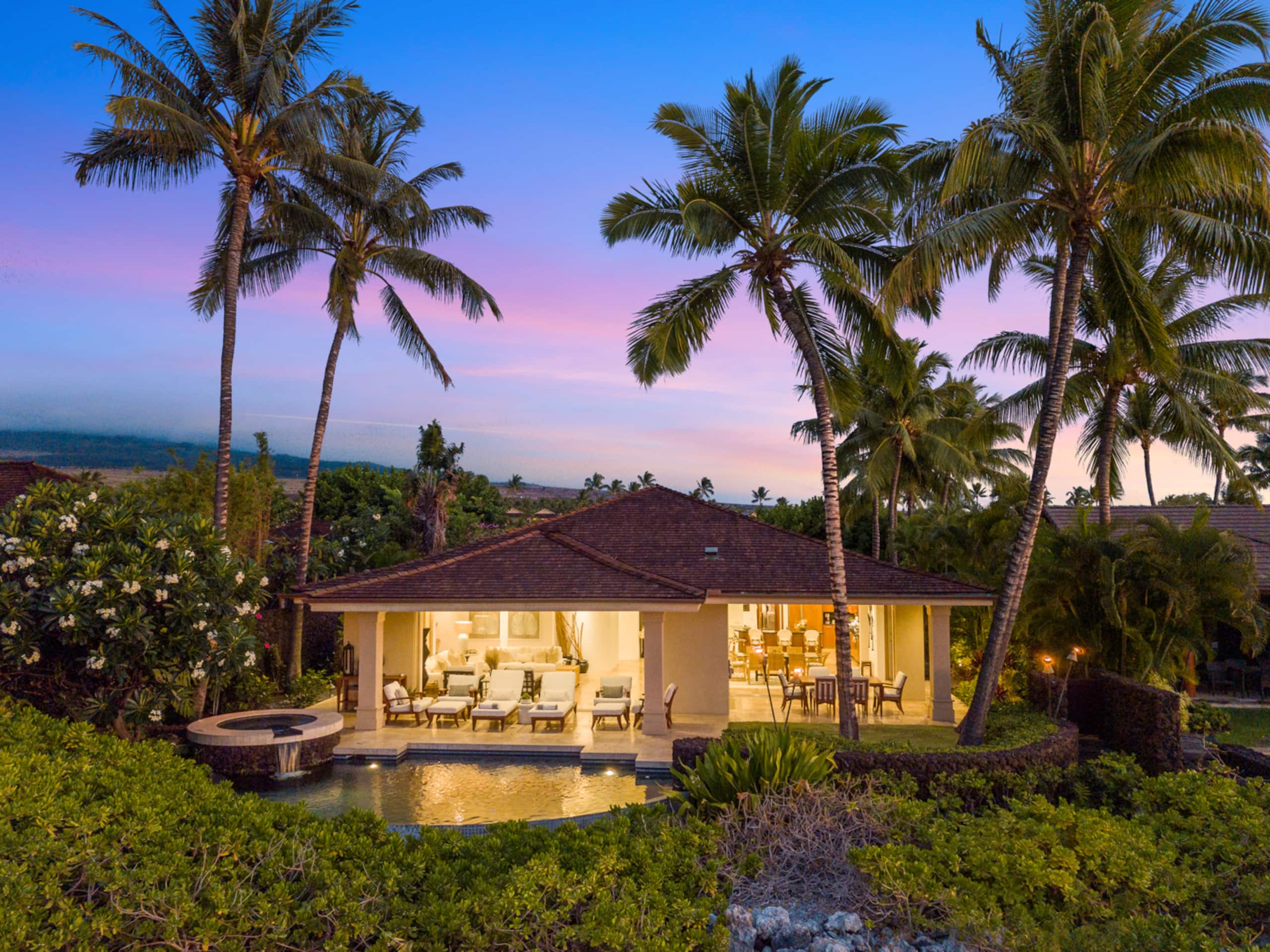 Home in Kailua-Kona · ★5.0 · 4 bedrooms · 4 beds · 4 baths - Image 1