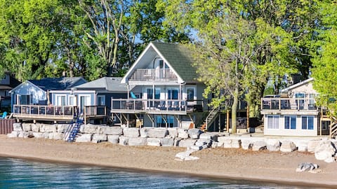 Beachfront w/ Hot Tub + Sunset Views | Point Pelee
