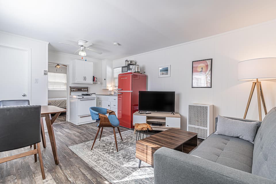 Sauble Beach, Canada Vacation Rentals - Airbnb