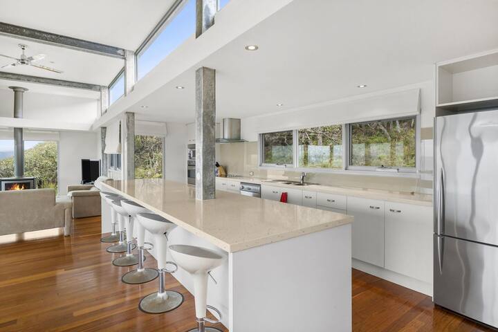 Fair Heaven I Ocean Views gallery image 3