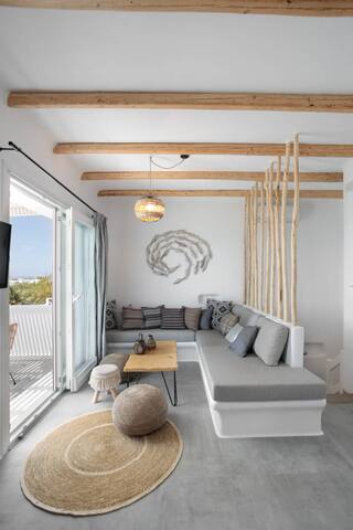 Villa Ester Unique Beachfront 4BR • at Kastraki Naxos ⛱ gallery image 5