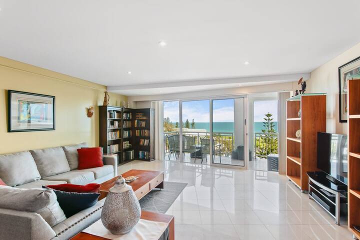 Apartment M307 – eclectic icon with spectacular vi gallery image 4