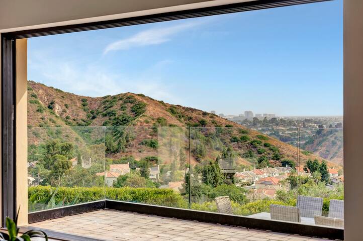 La Jolla Hills Estate gallery image 2