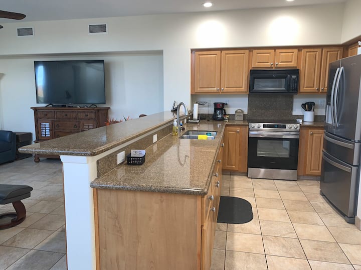 3bd/3ba Condo Near Ocean And Ac, Office Acj1 - Kailua-Kona, HI