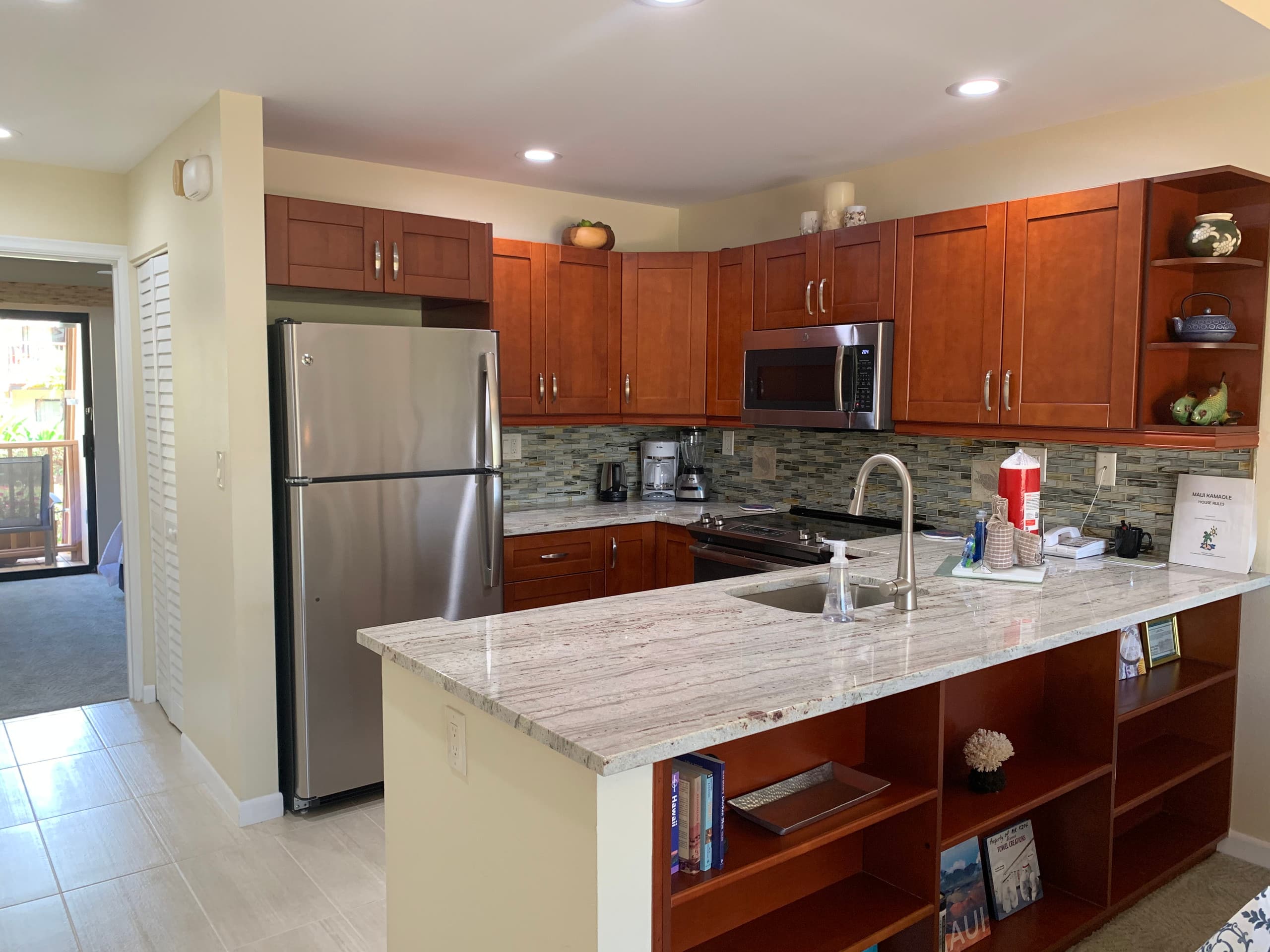 Condo in Kihei · ★5.0 · 2 bedrooms · 3 beds · 2 private baths - Image 10