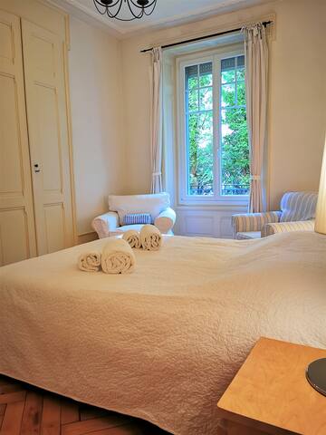 Stuning residential apartment with garden in the c gallery image 3