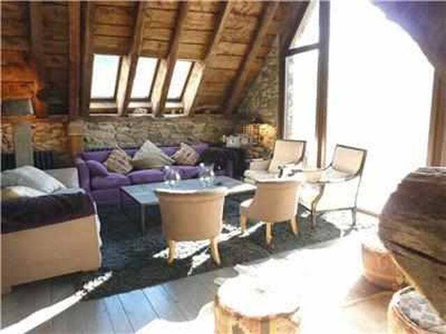 Tu Casa En Los Pirineos managed Airbnb listing 1