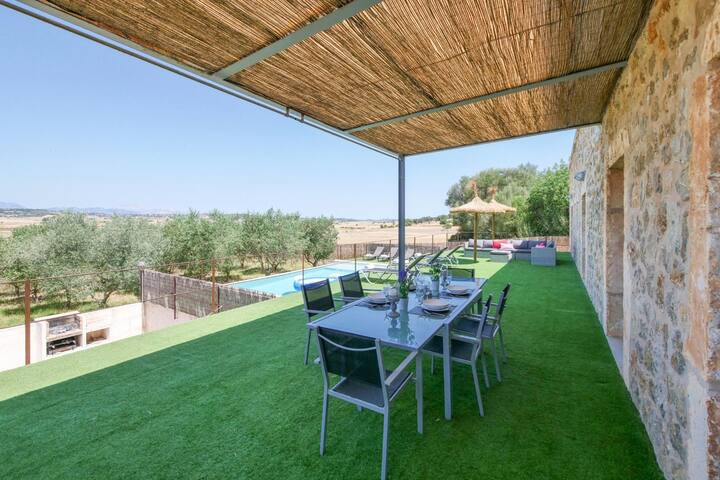 Es Gassons gallery image 4