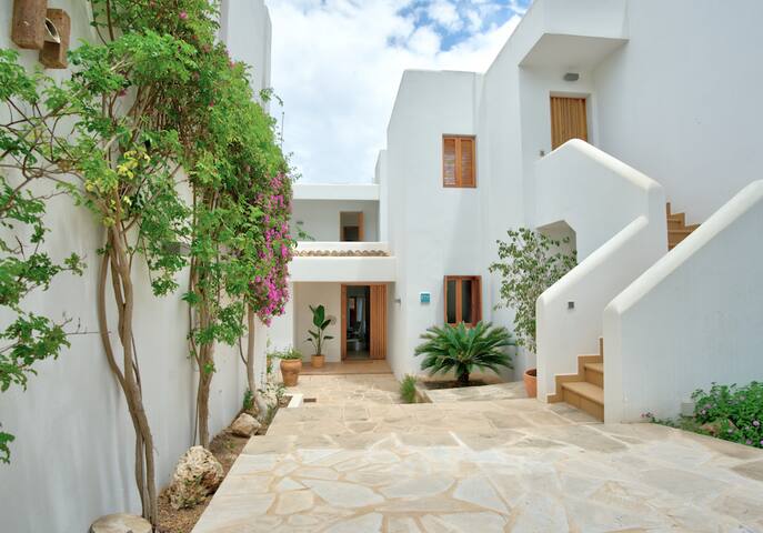 Villa Sa Pau . gallery image 4