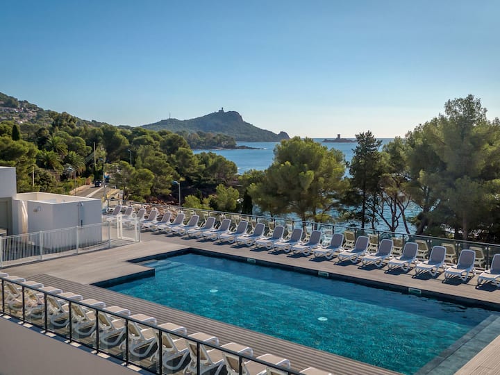 Les Chênes Verts By Interhome - Fréjus