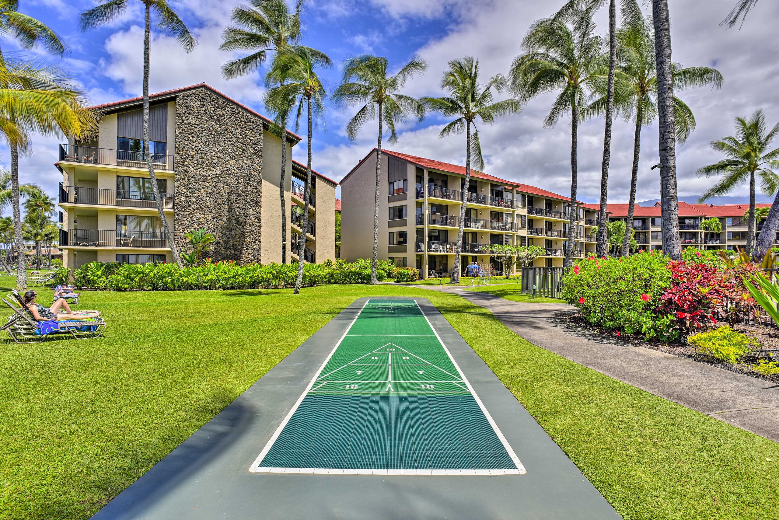 Condo in Lahaina · ★4.92 · 2 bedrooms · 4 beds · 2 baths - Image 27