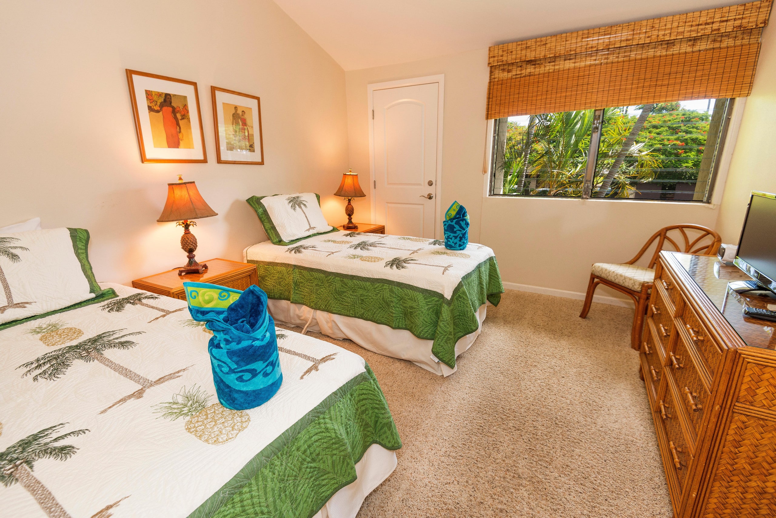 Condo in Lahaina · ★4.78 · 2 bedrooms · 4 beds · 2 baths - Image 21