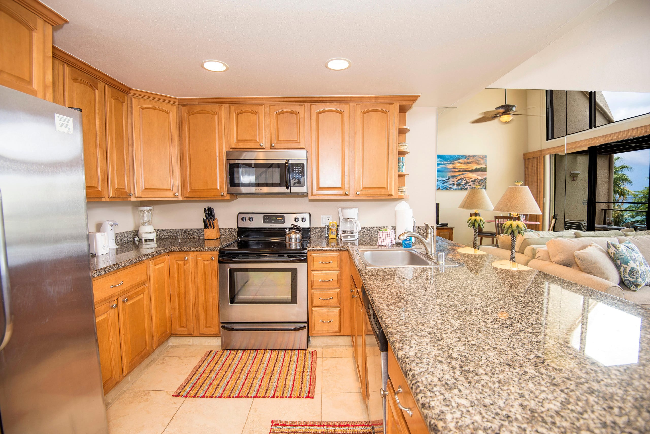 Condo in Lahaina · ★4.78 · 2 bedrooms · 4 beds · 2 baths - Image 11