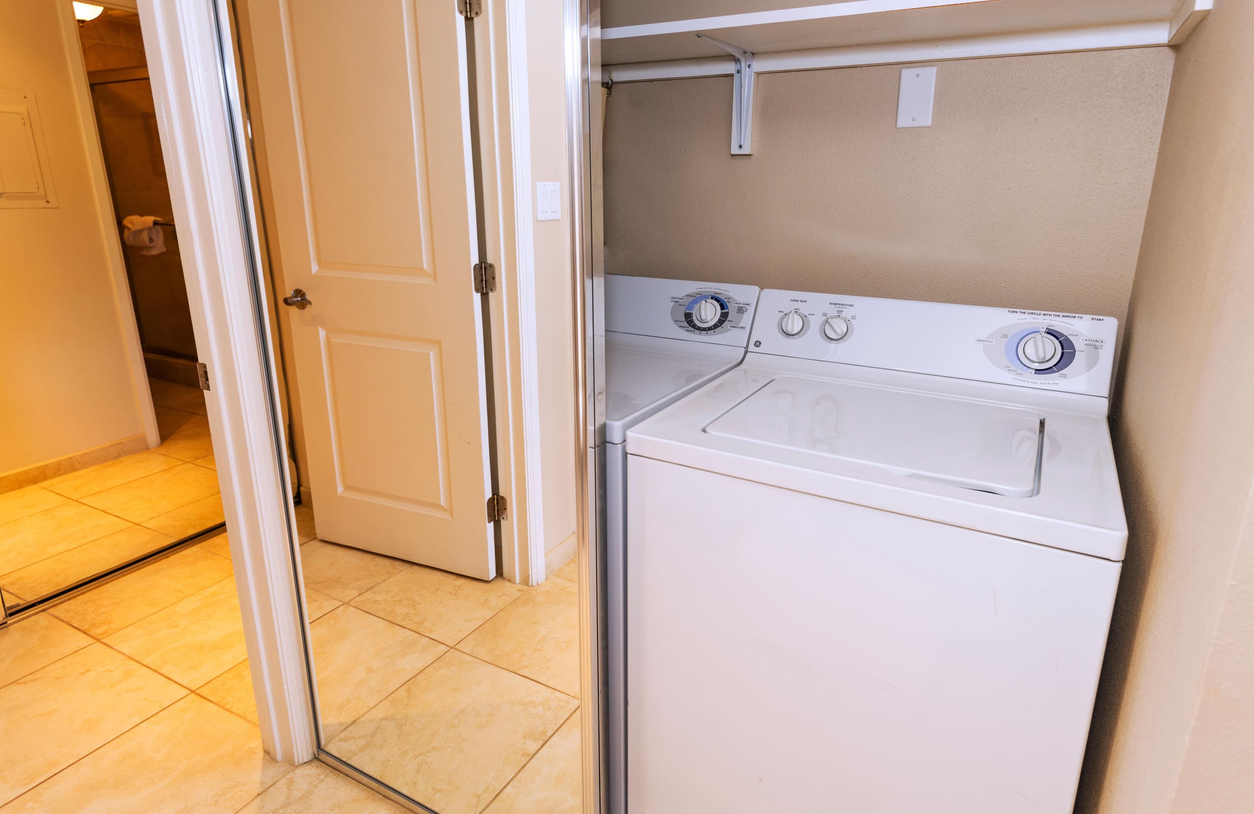 Condo in Lahaina · ★4.78 · 2 bedrooms · 4 beds · 2 baths - Image 23