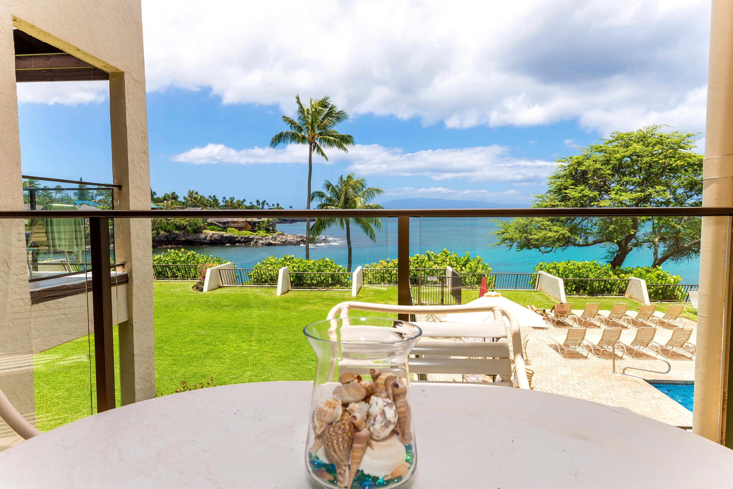 Condo in Lahaina · ★4.78 · 2 bedrooms · 4 beds · 2 baths - Image 3