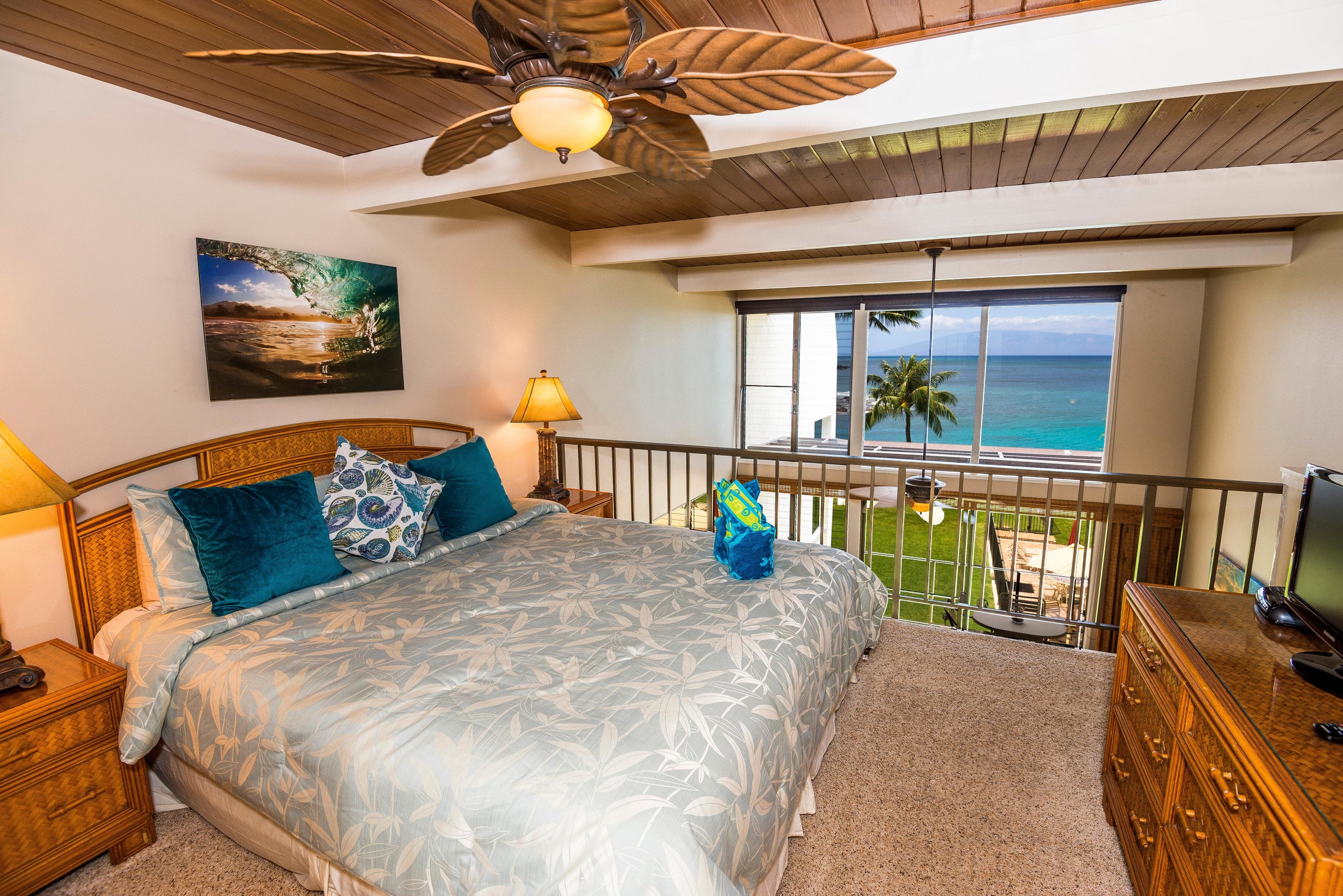 Condo in Lahaina · ★4.78 · 2 bedrooms · 4 beds · 2 baths - Image 18