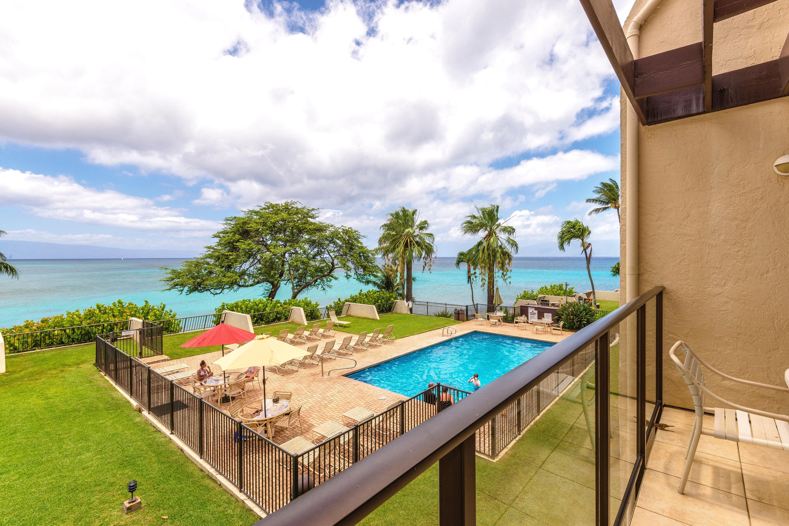 Condo in Lahaina · ★4.78 · 2 bedrooms · 4 beds · 2 baths - Image 6