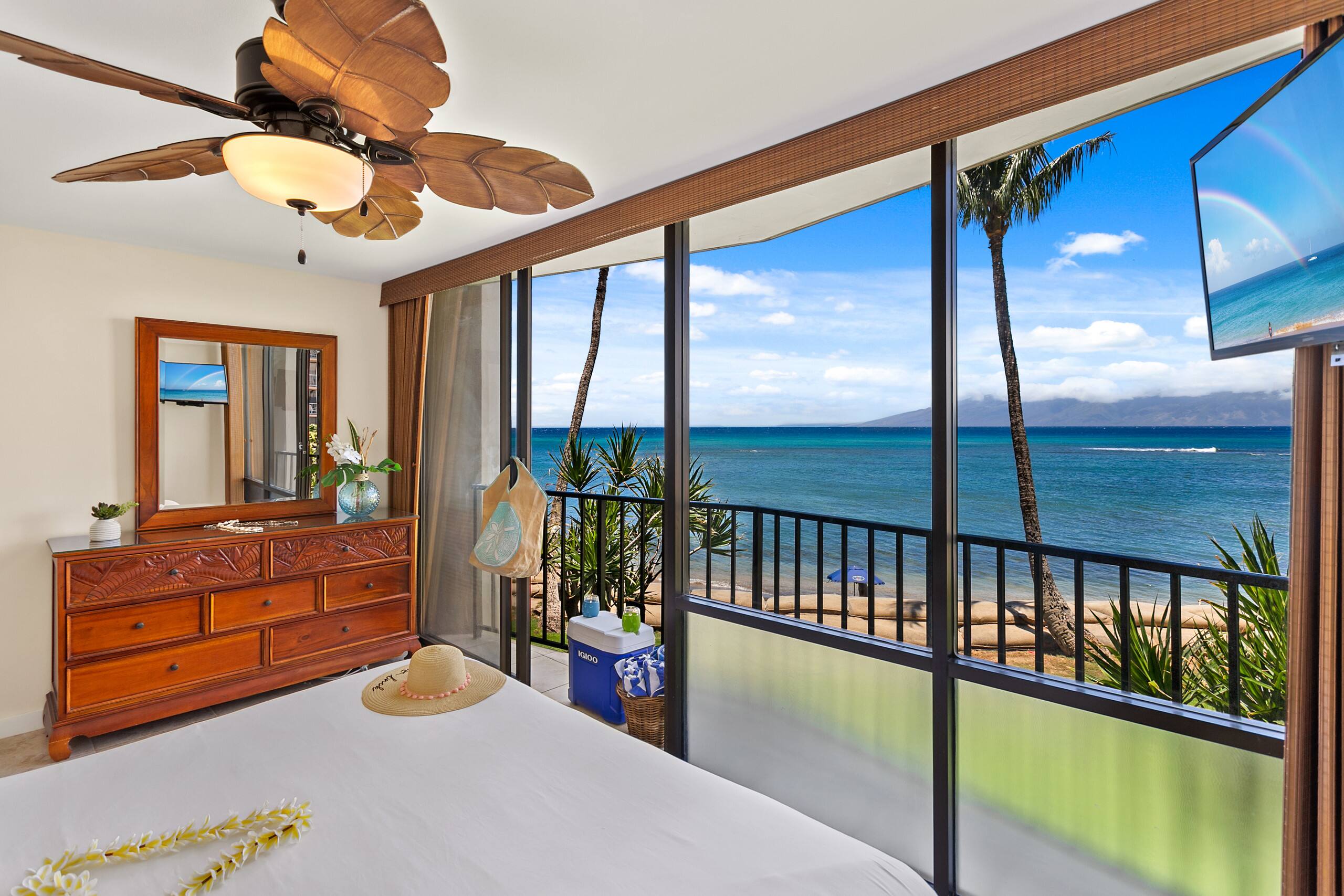 Condo in Lahaina · ★4.73 · 2 bedrooms · 2 beds · 2 baths - Image 12