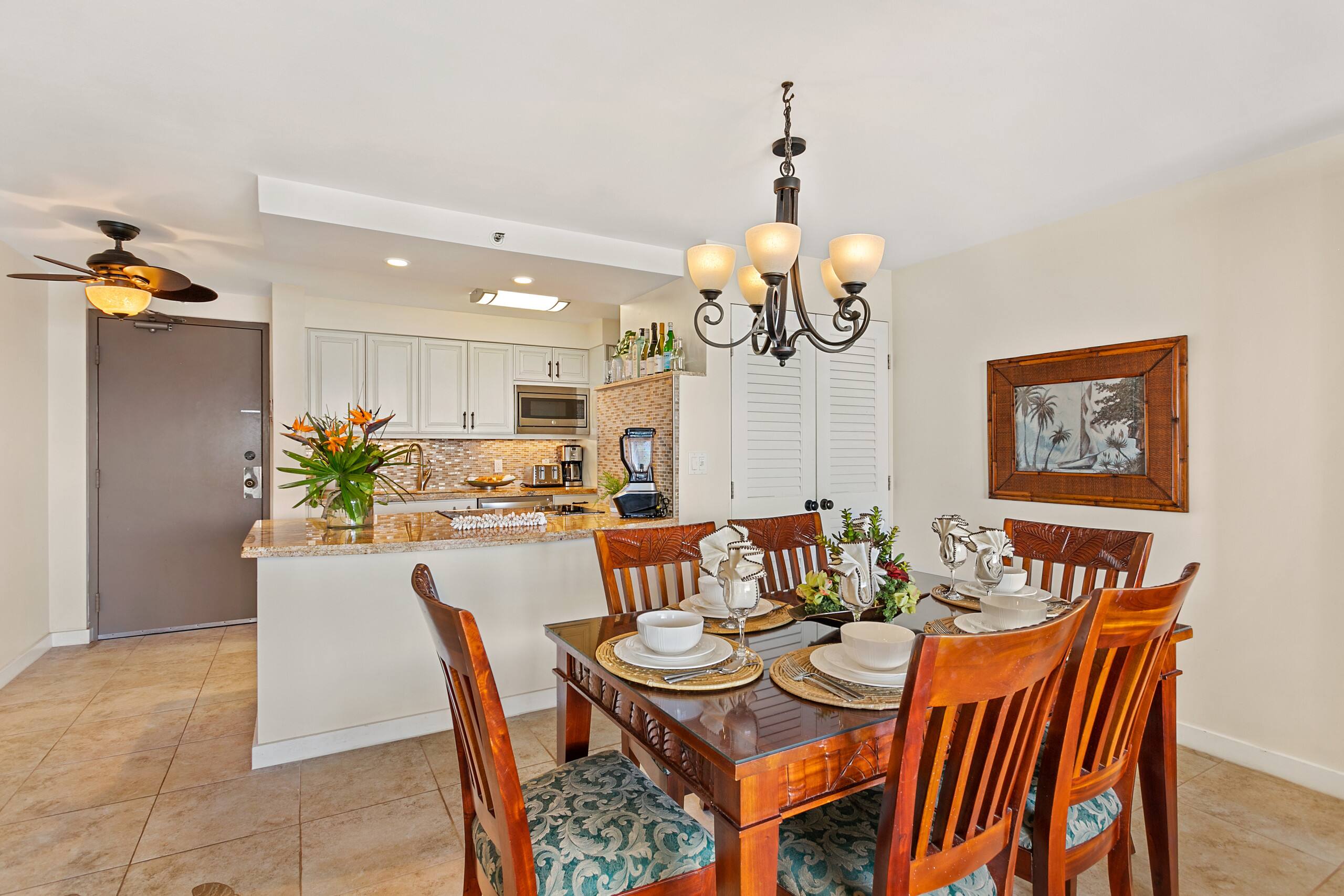 Condo in Lahaina · ★4.73 · 2 bedrooms · 2 beds · 2 baths - Image 10
