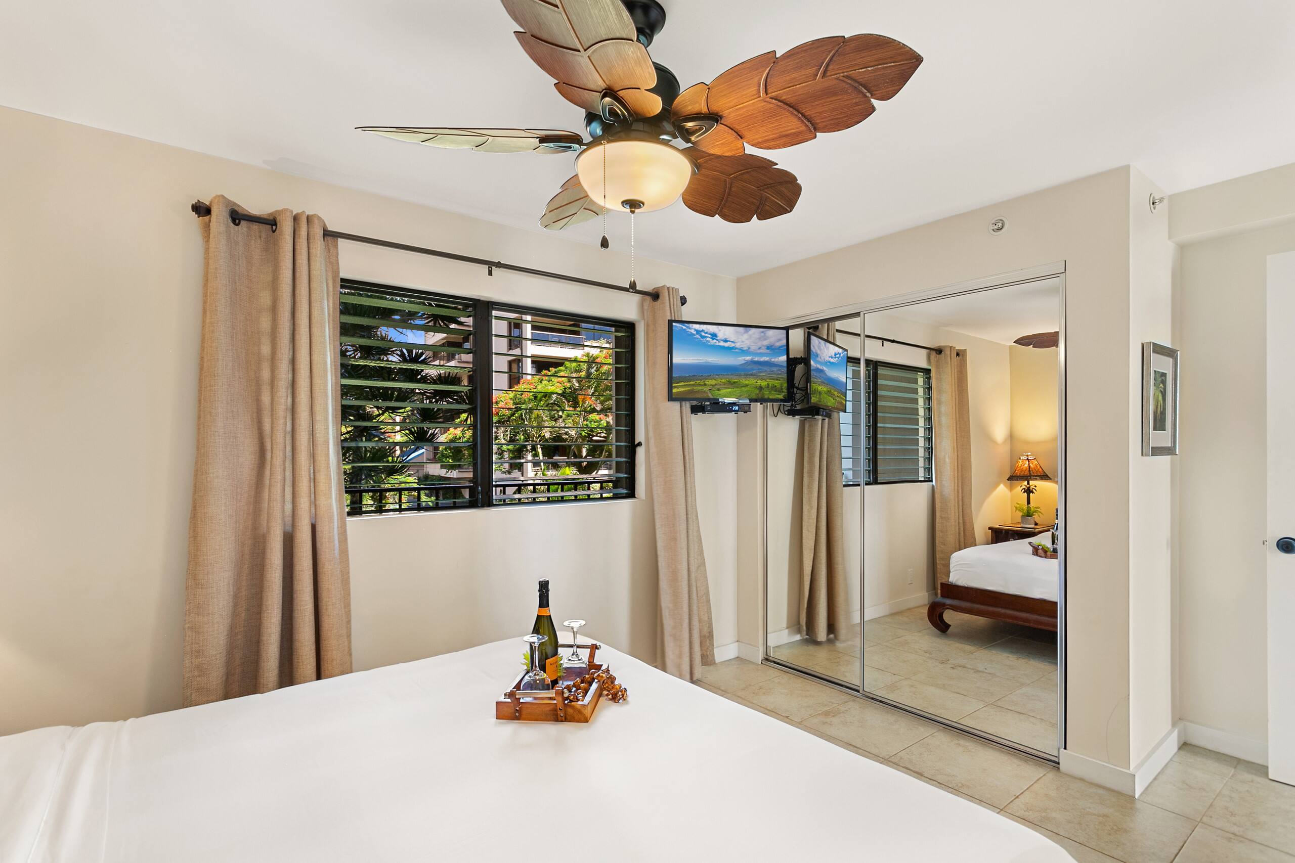 Condo in Lahaina · ★4.73 · 2 bedrooms · 2 beds · 2 baths - Image 16