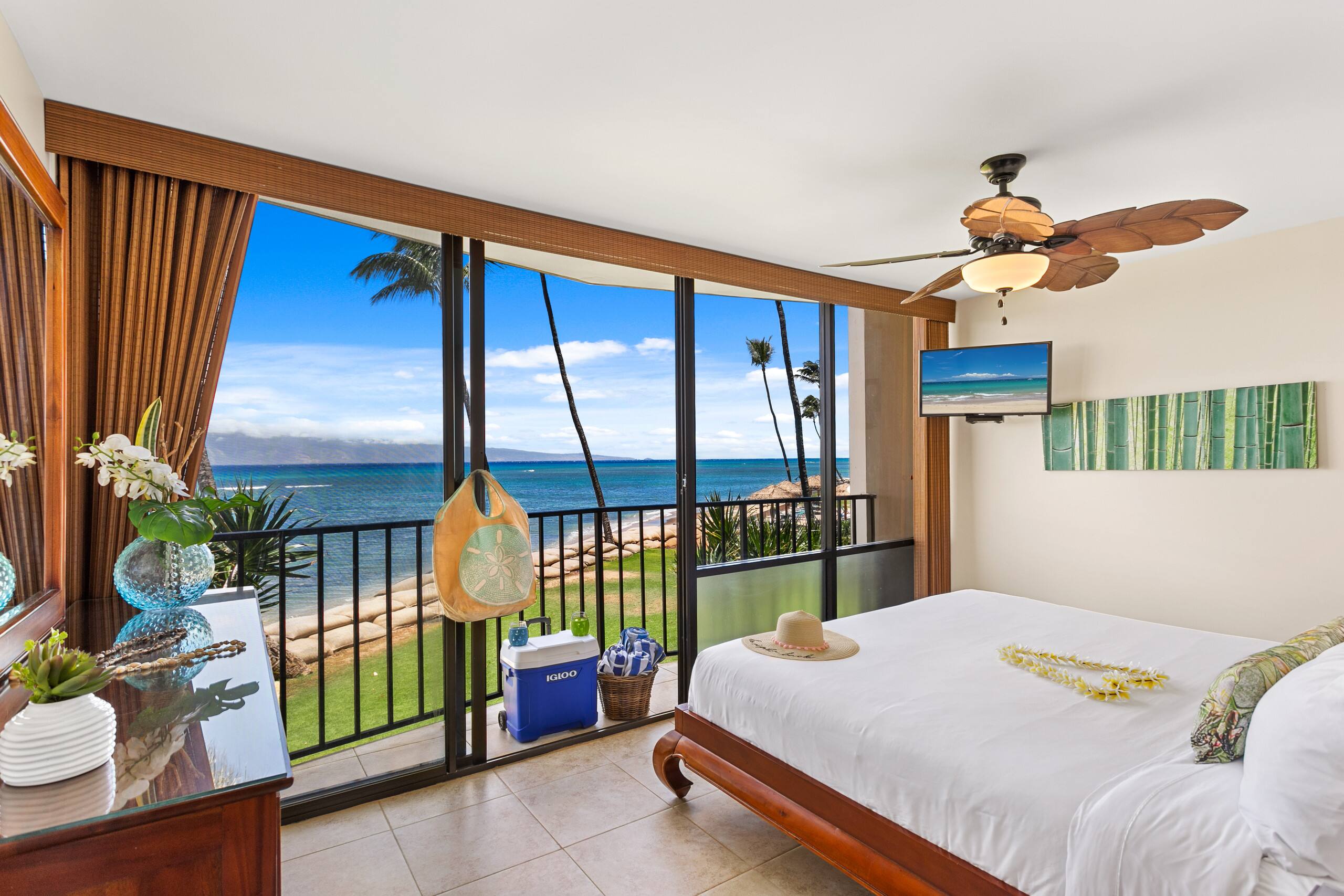 Condo in Lahaina · ★4.73 · 2 bedrooms · 2 beds · 2 baths - Image 11
