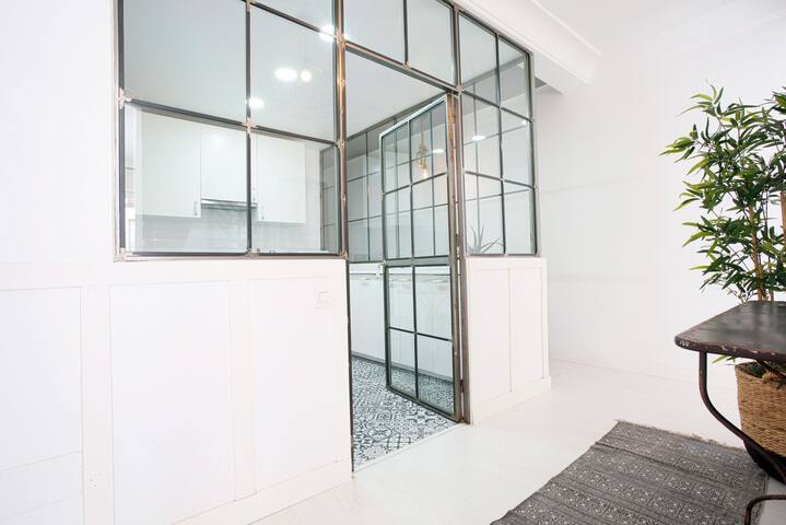 Exclusive apartment next to Cibeles. Chueca II gallery image 5
