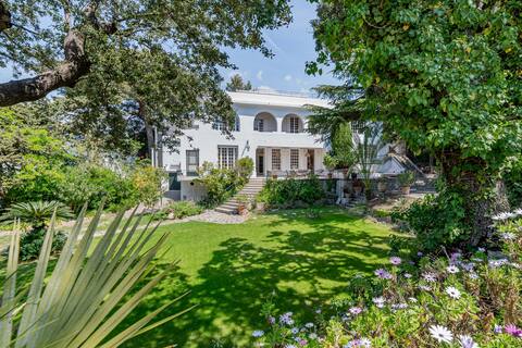 7 Bedroom Estate-House-Ensuite with Bath