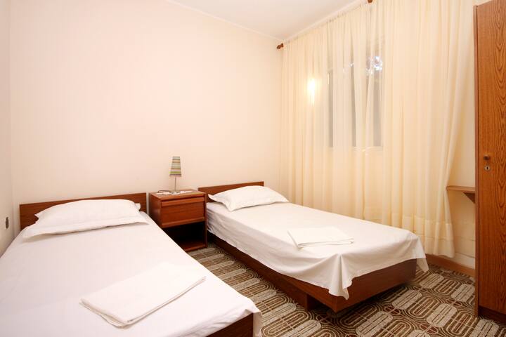 Dormitorio 2, superficie: 9 m²