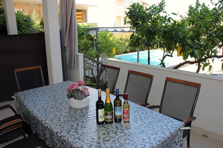 A-14644-a Appartement De Deux Chambres Avec Une - Trpanj