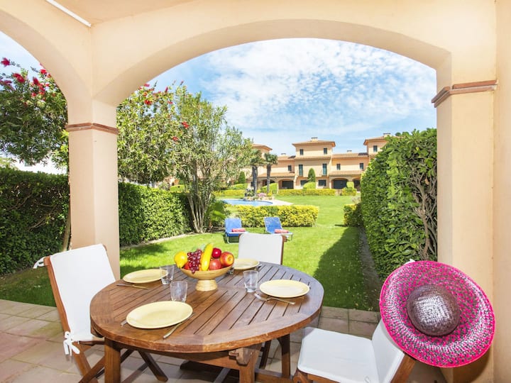 Port Pals Village By Interhome - Costa Brava
