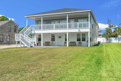 Top Airbnb: Dream house in NMB, short walk to the ocean in North Myrtle Beach