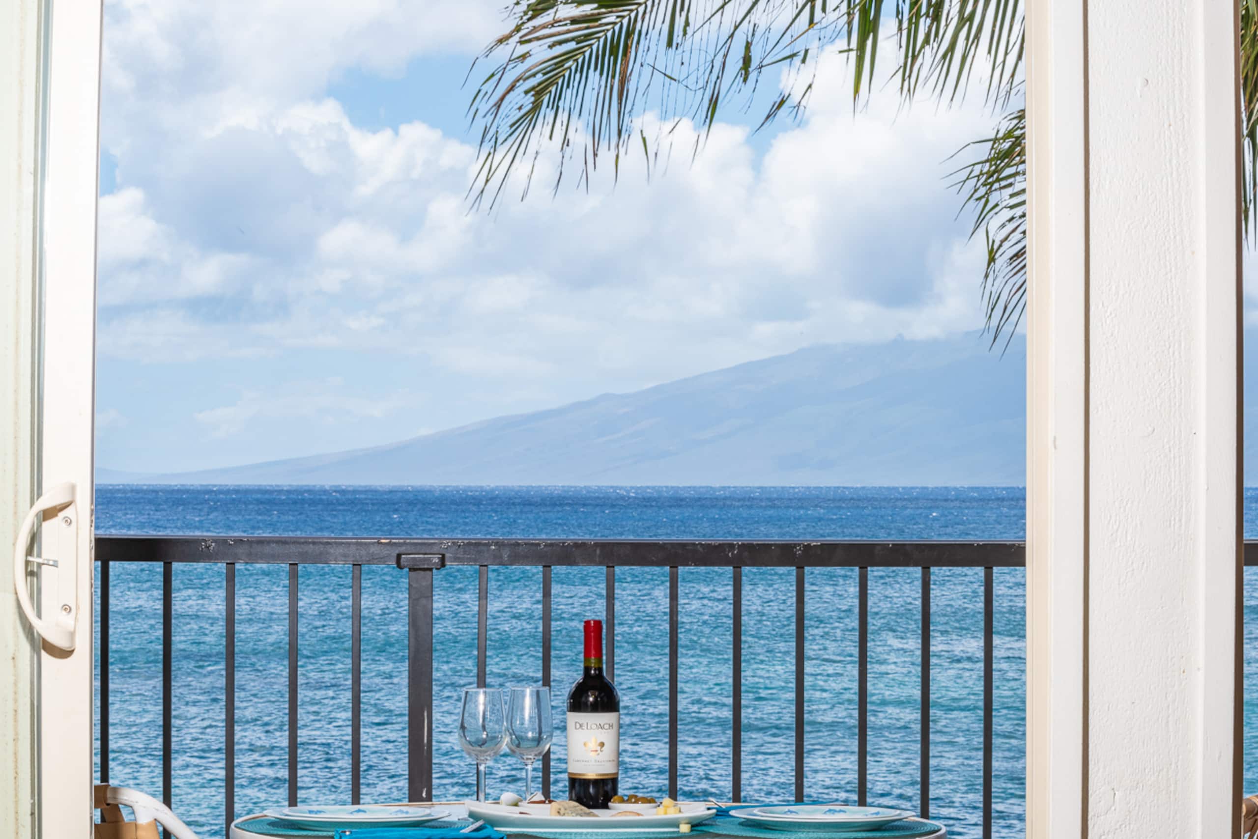 Condo in Lahaina · ★4.97 · 2 bedrooms · 3 beds · 2 private baths - Image 2